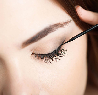 Which is better for beginners: eyeliner or eyeliner cream?